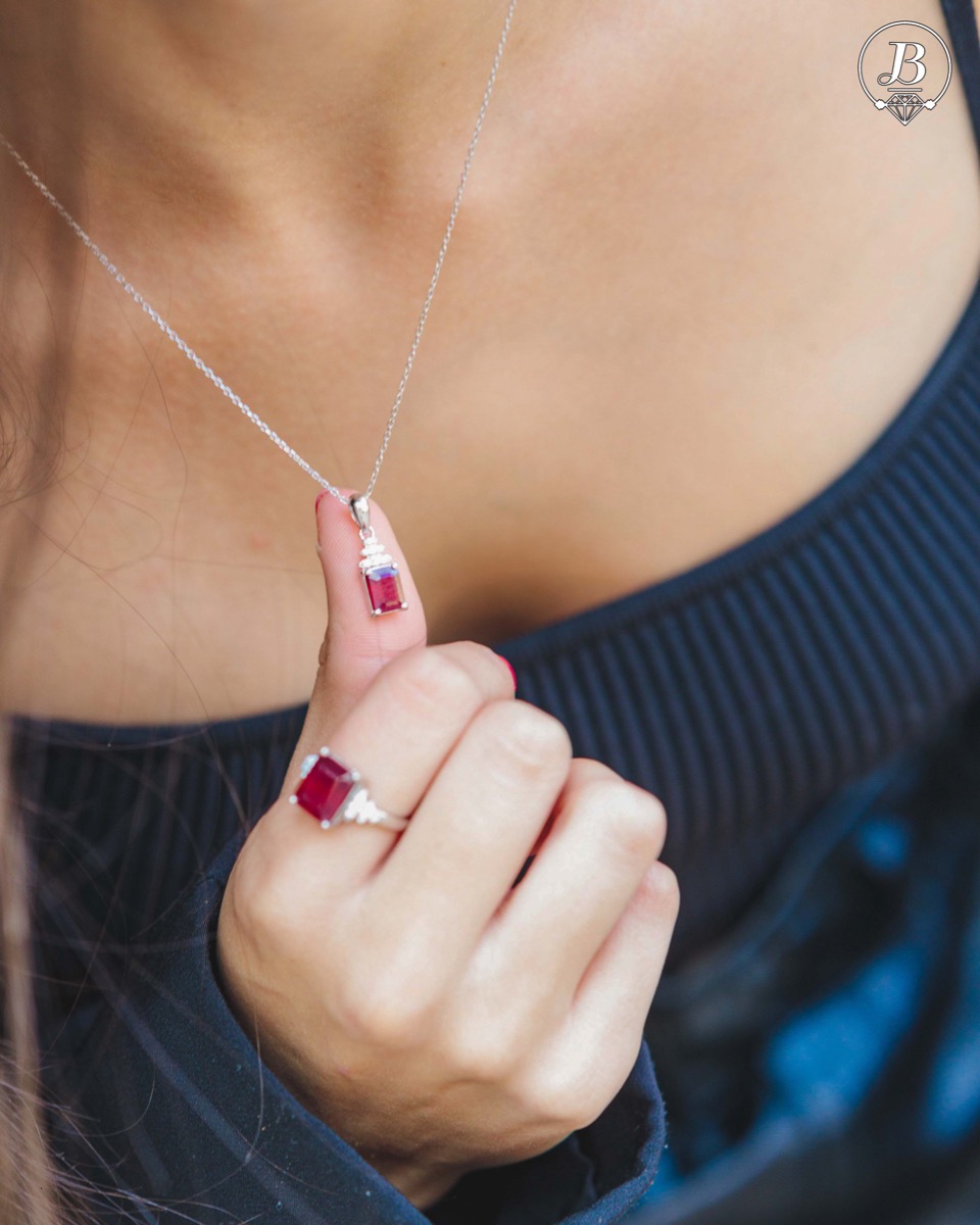 Silver pendant Baguette - Natural Ruby 1,55 ct.