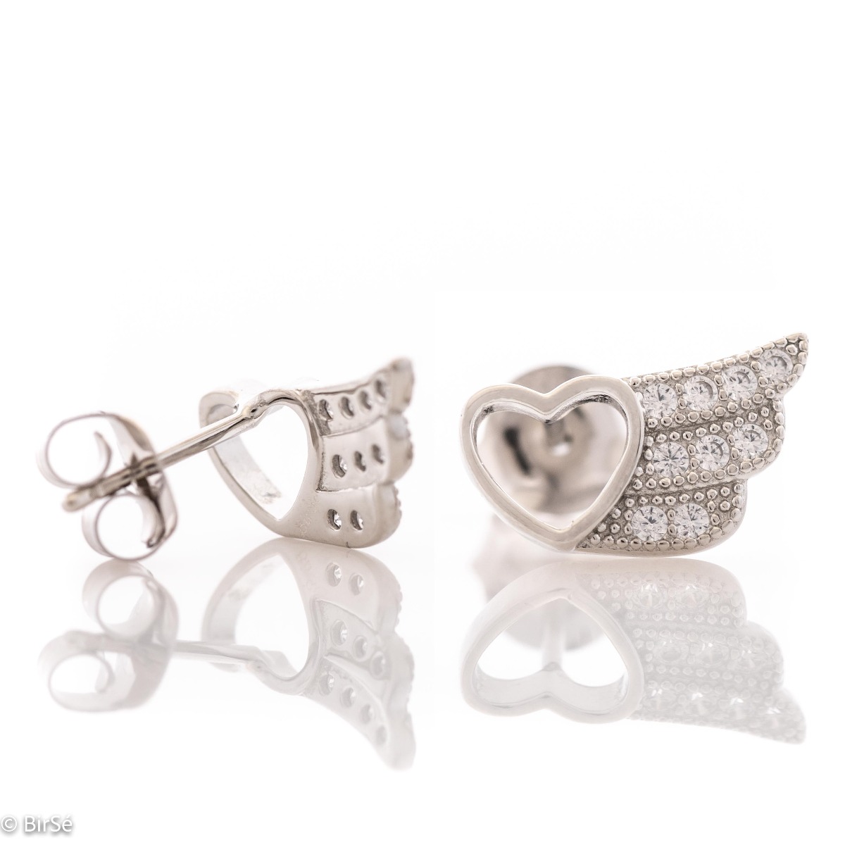 Captivating women's earrings with a spectacular shape and modern design. Made entirely of rhodium-plated silver in the shape of a heart with angel wings, they are a wonderful gift for the daily outfit and wonderful mood of your beloved woman.