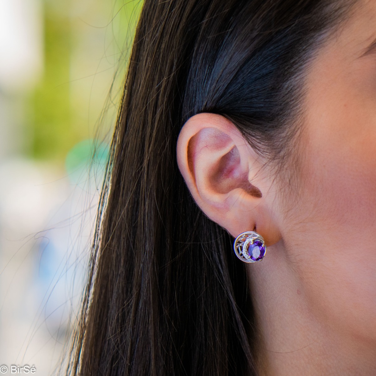 Elegant silver earrings with a modern look and English clasp. Stylish designer craftsmanship from a fine combination of rhodium-plated silver with captivating natural amethyst. Complete with silver pendant and silver ring from the same collection.