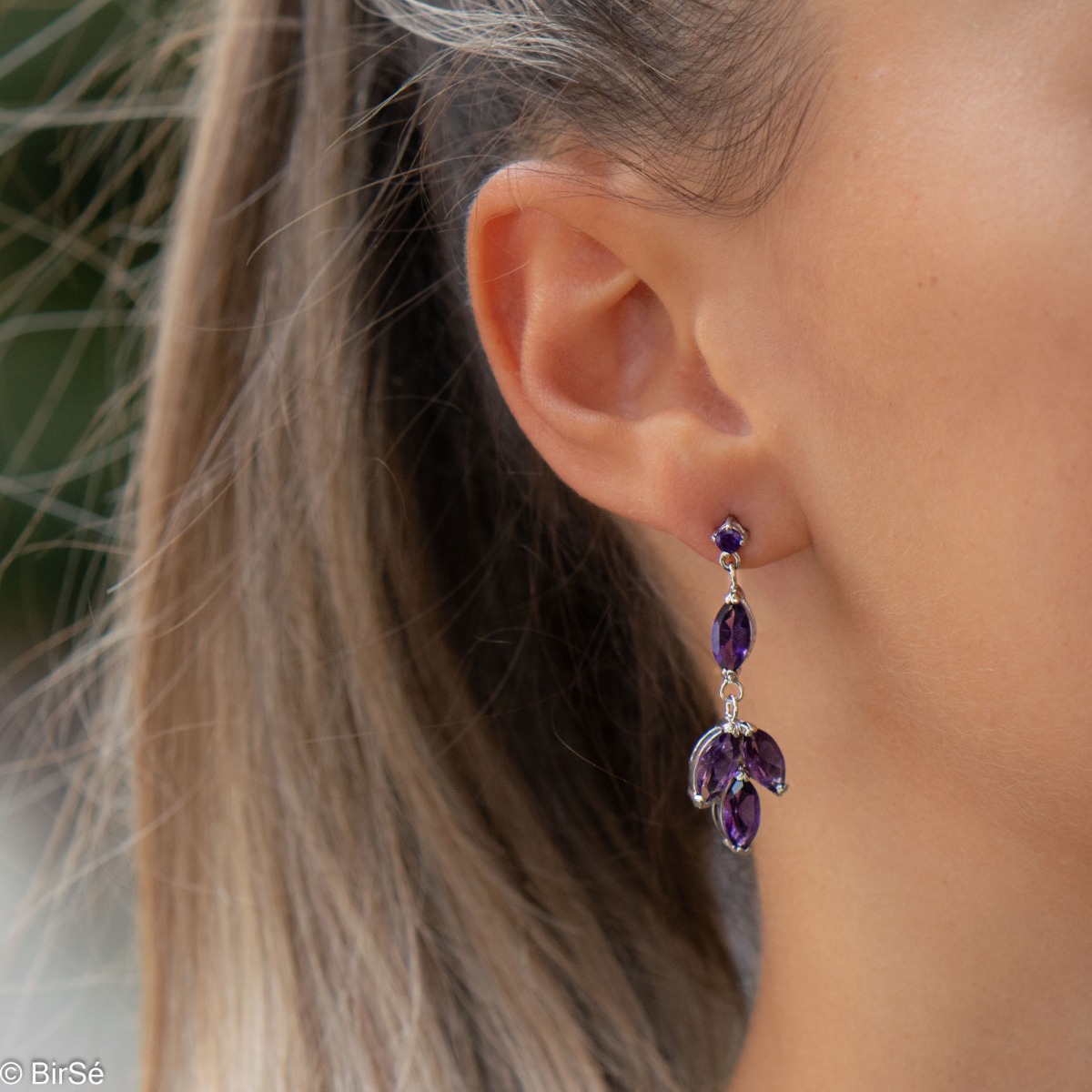 Mystic earrings of rhodium silver and enchanted amethyst - magic that suits every lady.