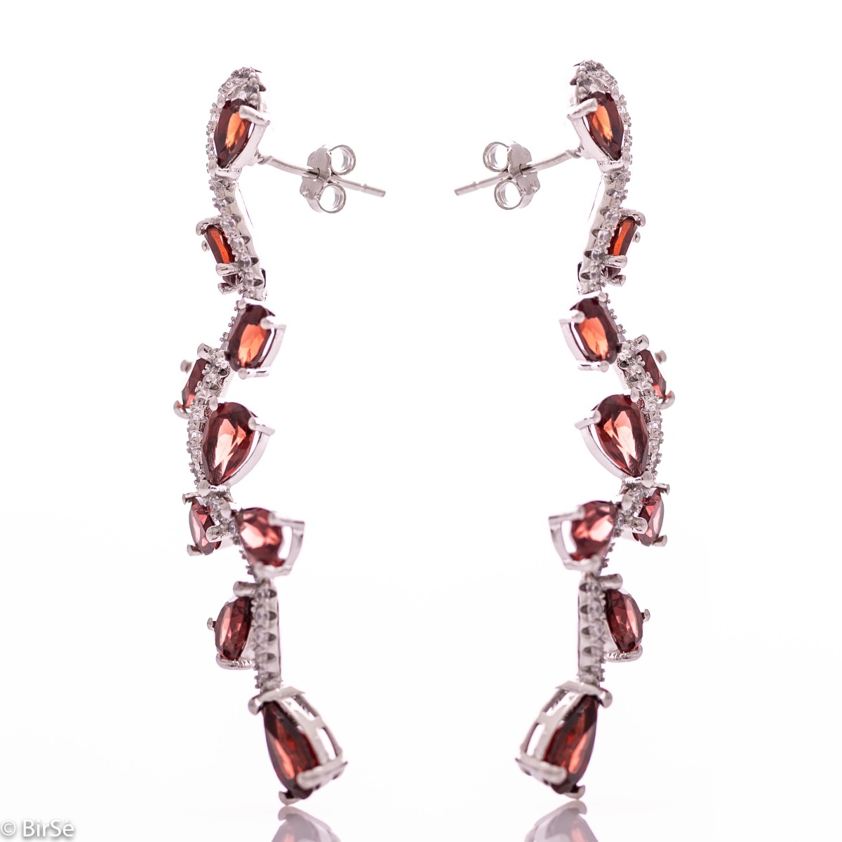 Dangling women's stud earrings with exquisite workmanship combining delicate rhodium silver with numerous natural garnet stones and sparkling zircons.