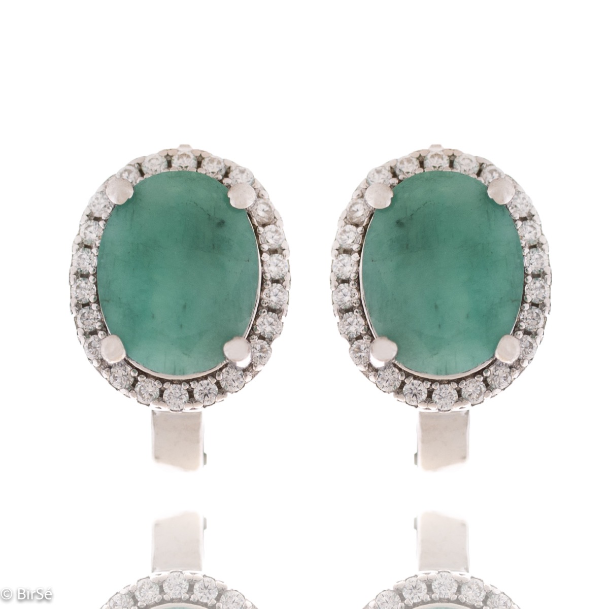 A soft green glow of a natural emerald stone, intertwined with the sparkle of fine zircons and a pattern of rhodium silver - our new women's English clasp earrings. In a charming set with matching ring and necklace.