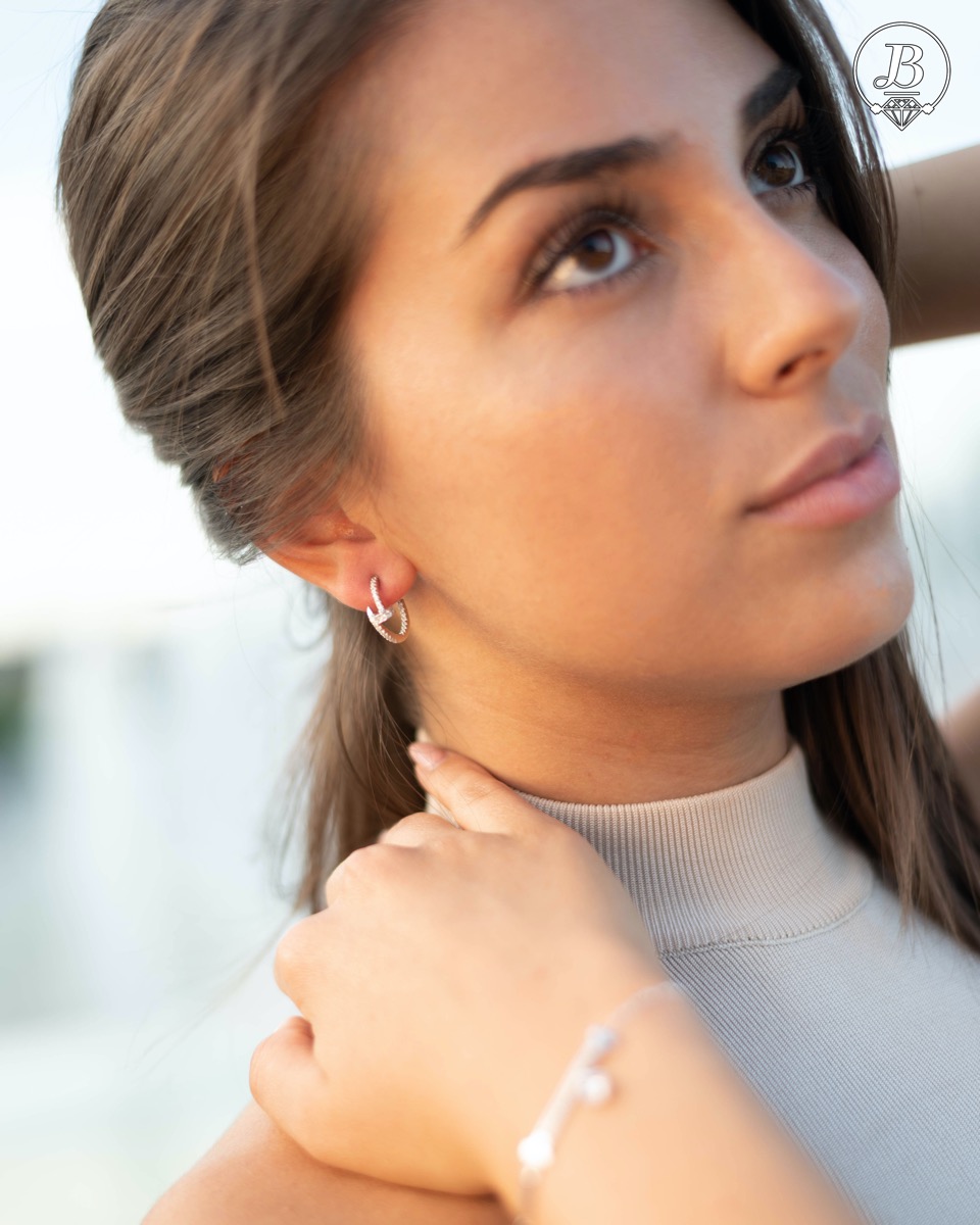 Silver earrings - Nails