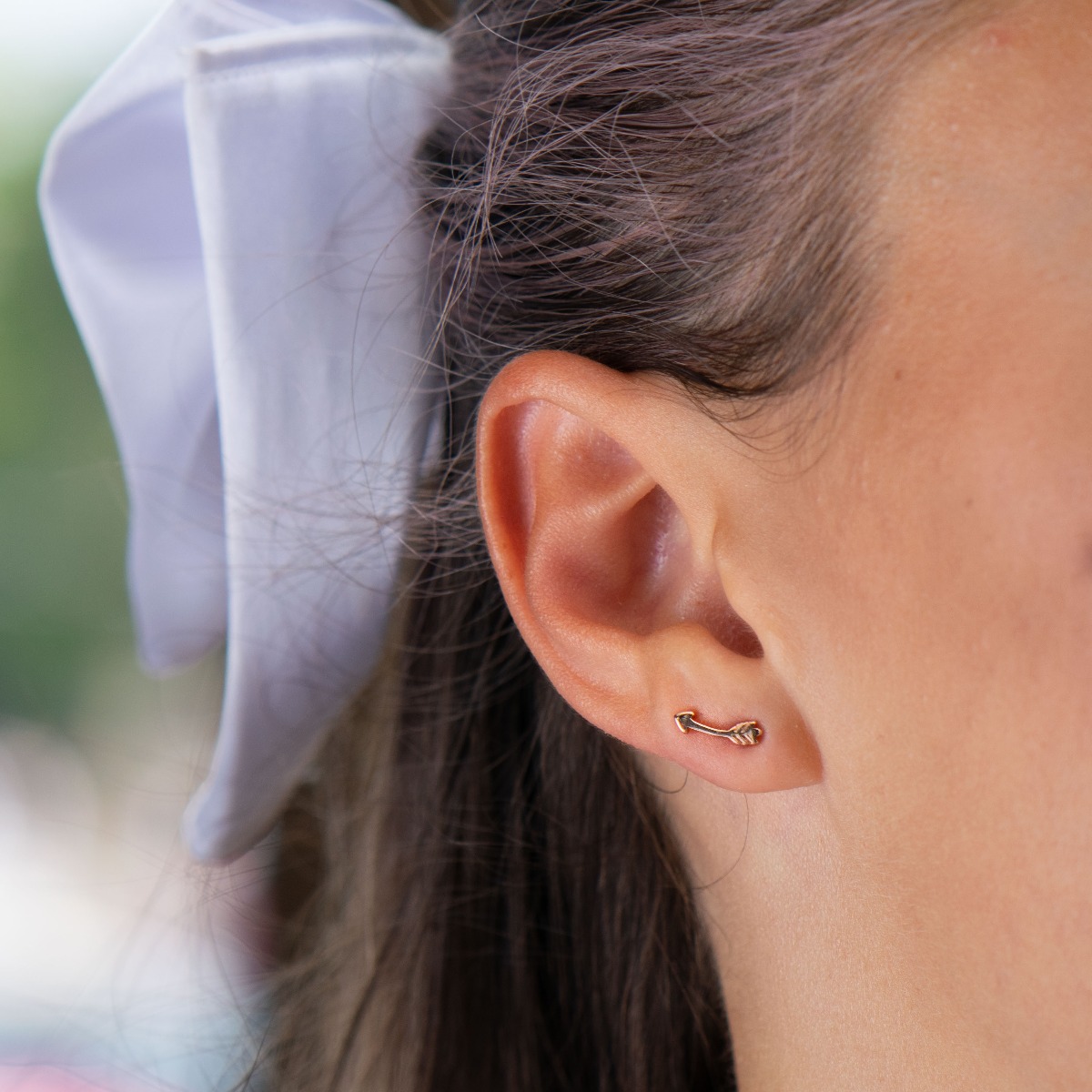 Silver earrings "Pink Arrows" - jewelry made with elegance and style, with beautiful arrows made of rose silver. A suitable gift for any occasion and any age. Fastening is convenient and secure with a pin.