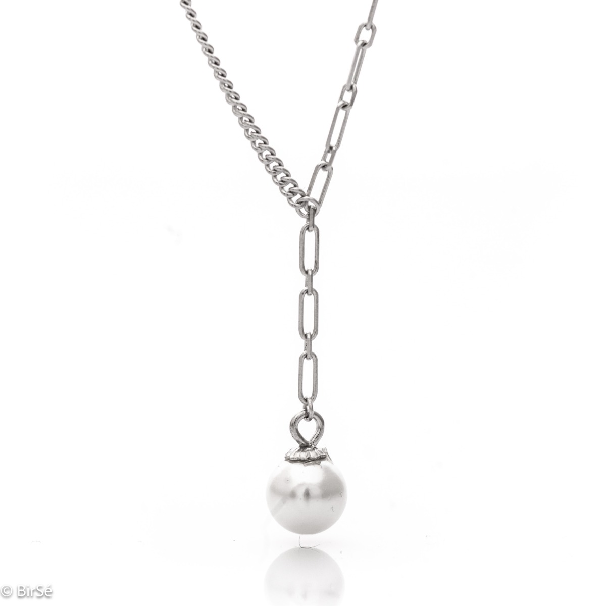 A non-standard necklace model, a combination of two types of knitting, beautifully combined in a jewel. The main accent is a delicate white pearl, elegantly attached at the end of the chain. The necklace can be paired with earrings and a pearl bracelet.