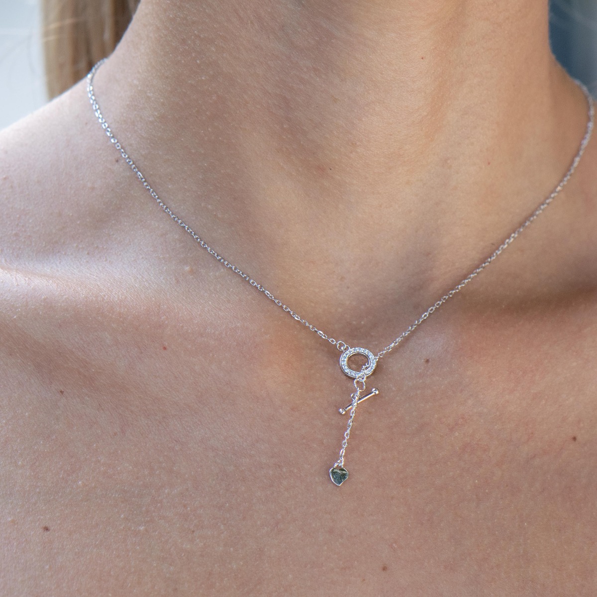 Silver necklace - hanging heart