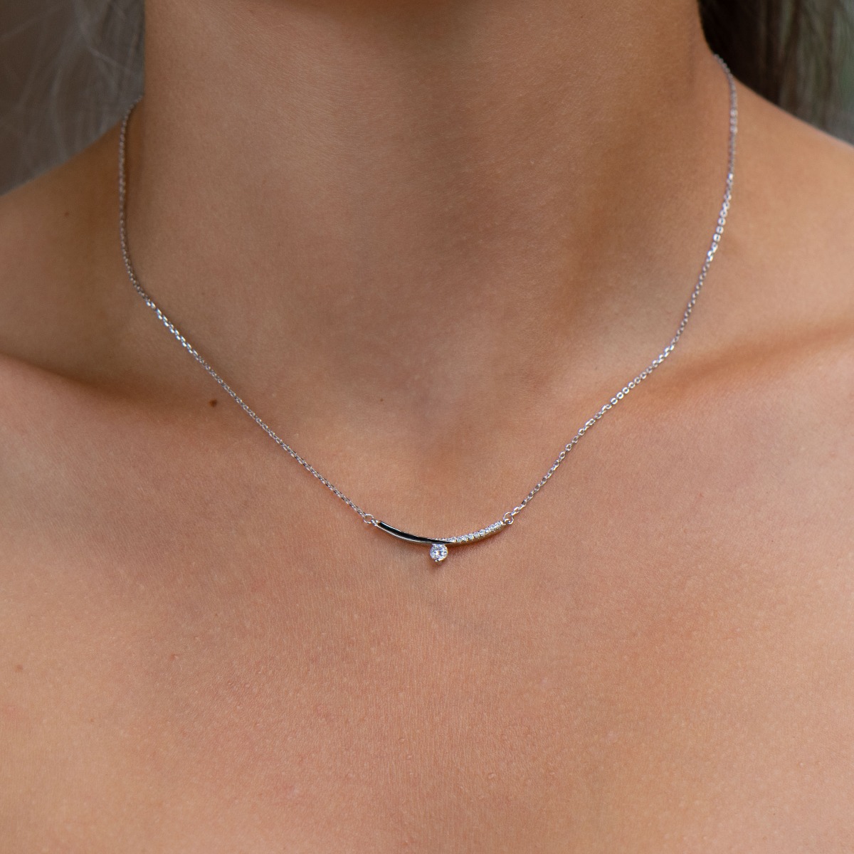 Stylish elegance for every lady is this necklace model, an offer from the new BirSe collection. Made entirely of rhodium-plated silver, with a modern design and added sparkling zircons.