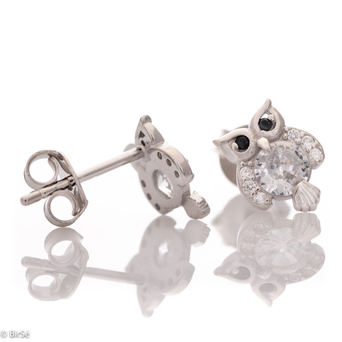 Charming women's earrings made entirely of fine rhodium-plated sterling silver in the shape of a bat. A variety of cubic zirconias are beautifully attached to the main element which adds extra charm to the piece of jewellery.