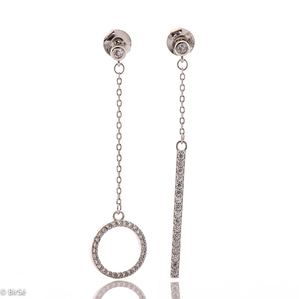 Tempting ladies earrings with dangling shape and fashion design. Made entirely of fine rhodium silver chains, they are a wonderful gift for the woman you love. The added sparkling zircons add more charm to the jewelry. The fastening is with a pin.